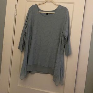 Mint colored Vera Wang 2x blouse